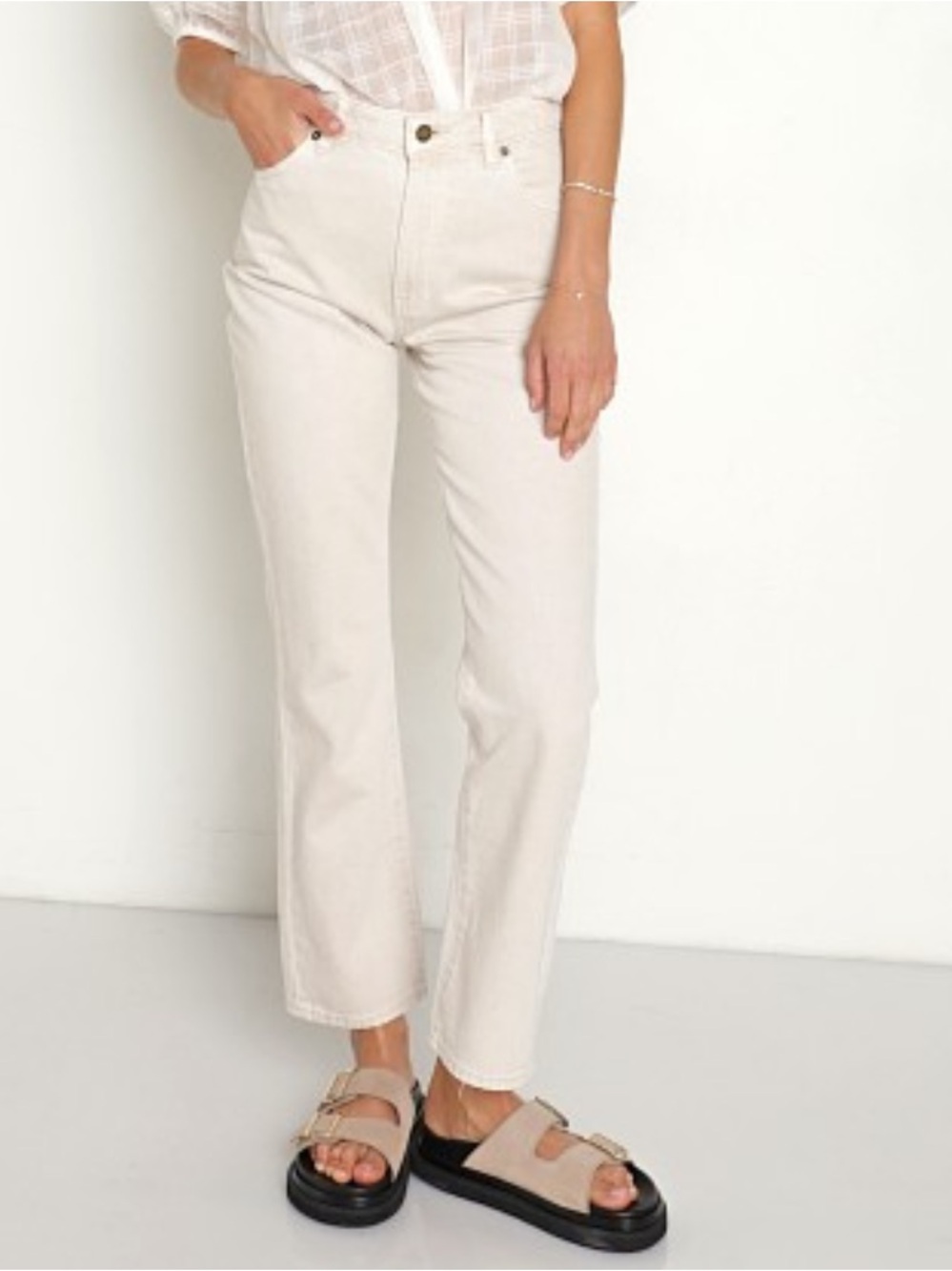 Rollas high rise straight jeans in Cream